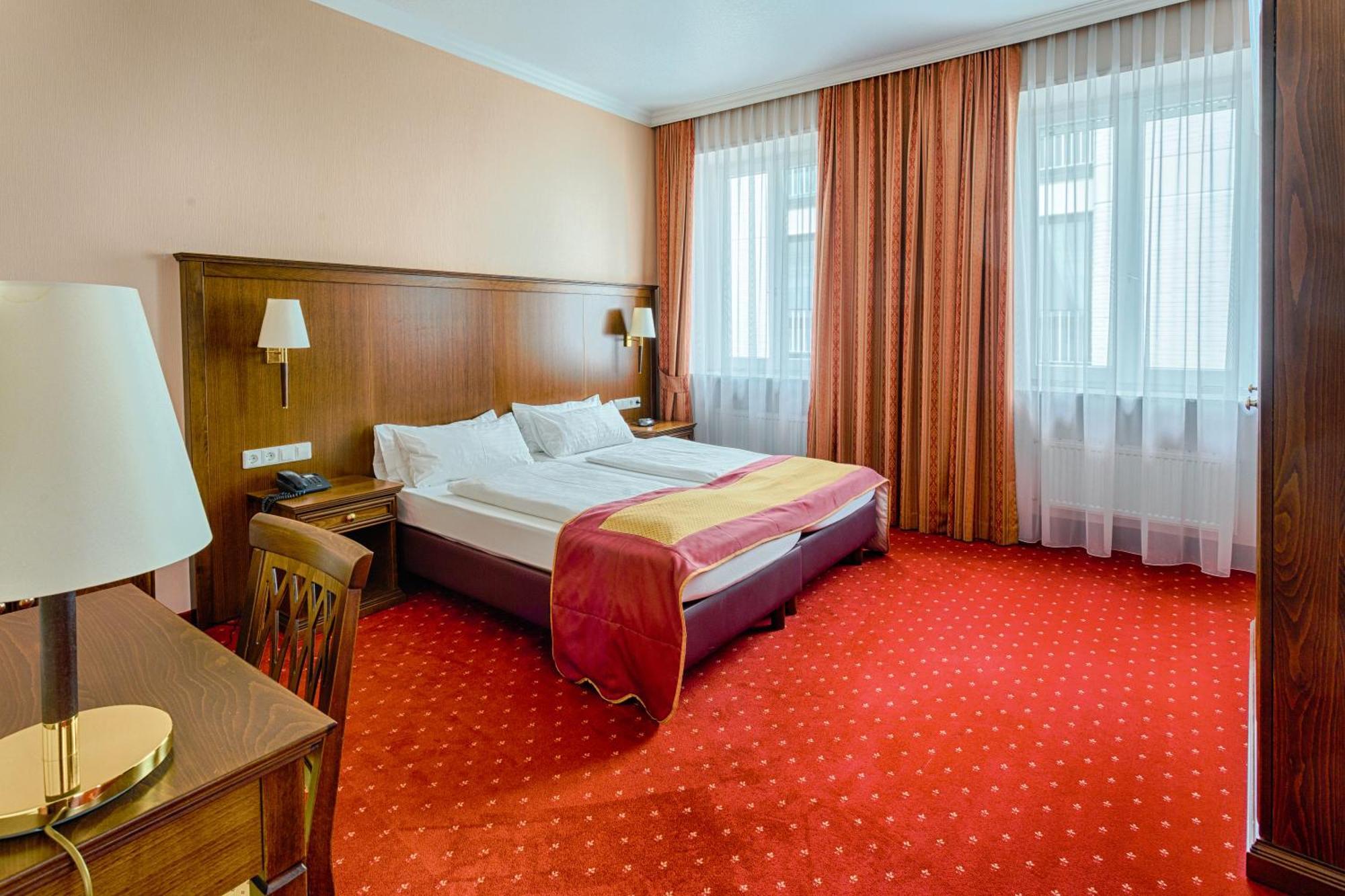 Hotel Roemerhof Baden-Baden Exterior photo