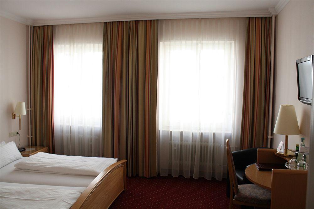 Hotel Roemerhof Baden-Baden Exterior photo